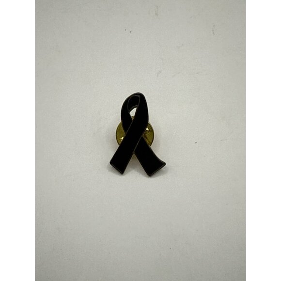 Black Ribbon Awareness Lapel Pin Gold Tone Back Enamel Finish - Picture 1 of 5